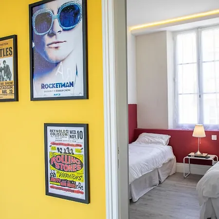 The Loft - Superb 2 Bedrooms On Floor With Terrace - 10min To Palais & Beach! Apartment