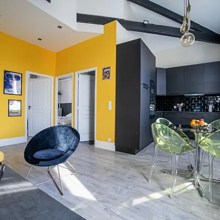 The Loft - Superb 2 Bedrooms On Floor With Terrace - 10min To Palais & Beach! * Cannes